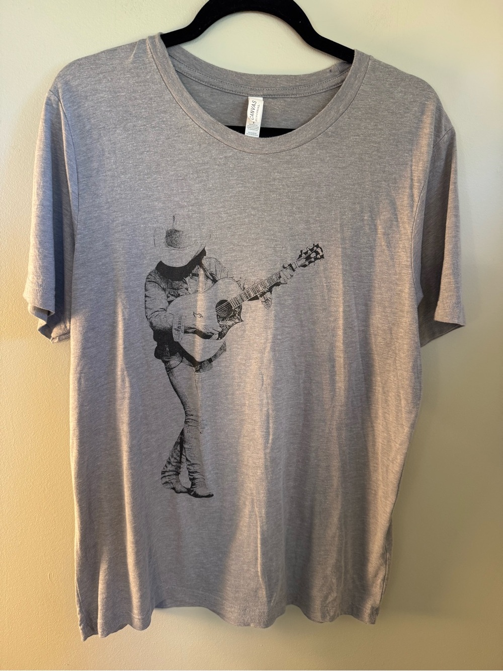 BELLA + CANVAS Women's Dwight Yoakam Cowboy Guitar Graphic Tee Gray Size LARGE